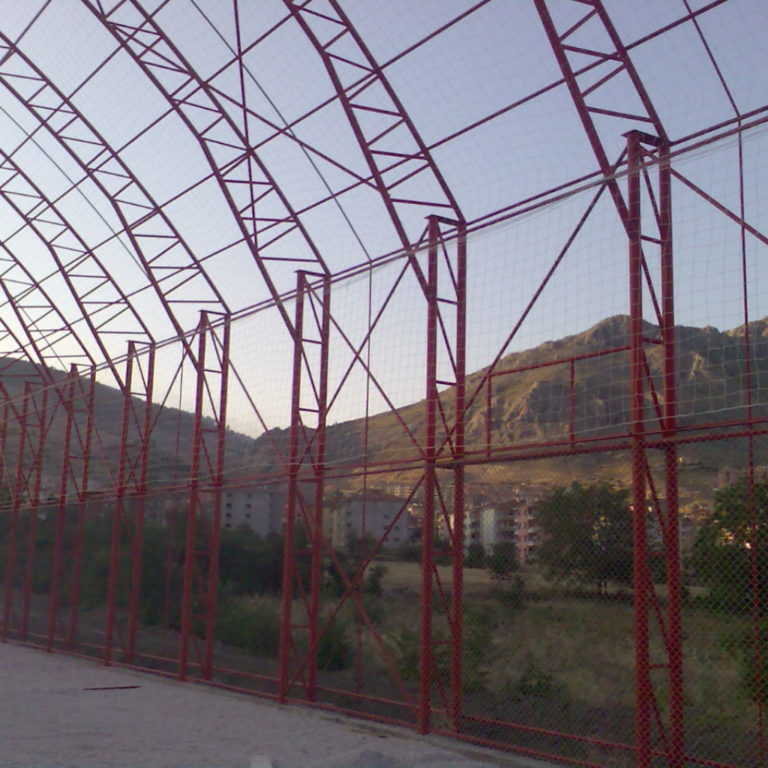 Kapalı Halı Saha Yapımı